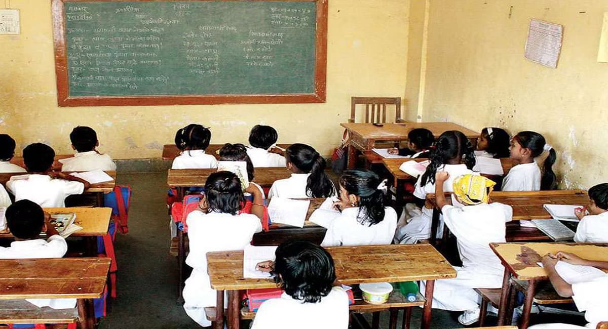 Small batch classroom with personal attention